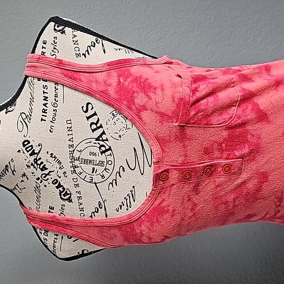 Razor Back Tank - Picture 2 of 6